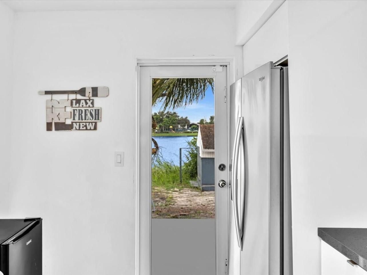 Charming 2Br Lakefront Cottage In Davie Near Beach Luaran gambar